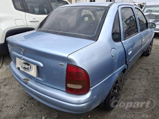 1997 CHEVROLET CORSA SEDAN 