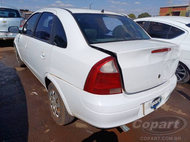 2003 CHEVROLET CORSA SEDAN 