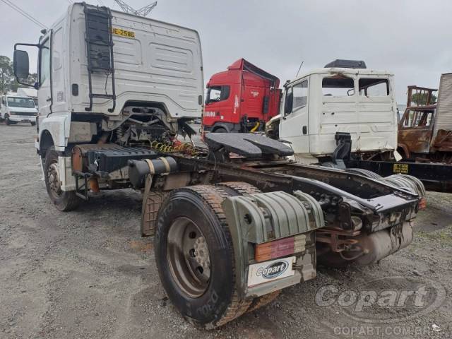 2011 MERCEDES BENZ AXOR 