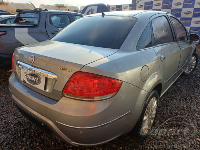 2015 FIAT LINEA 