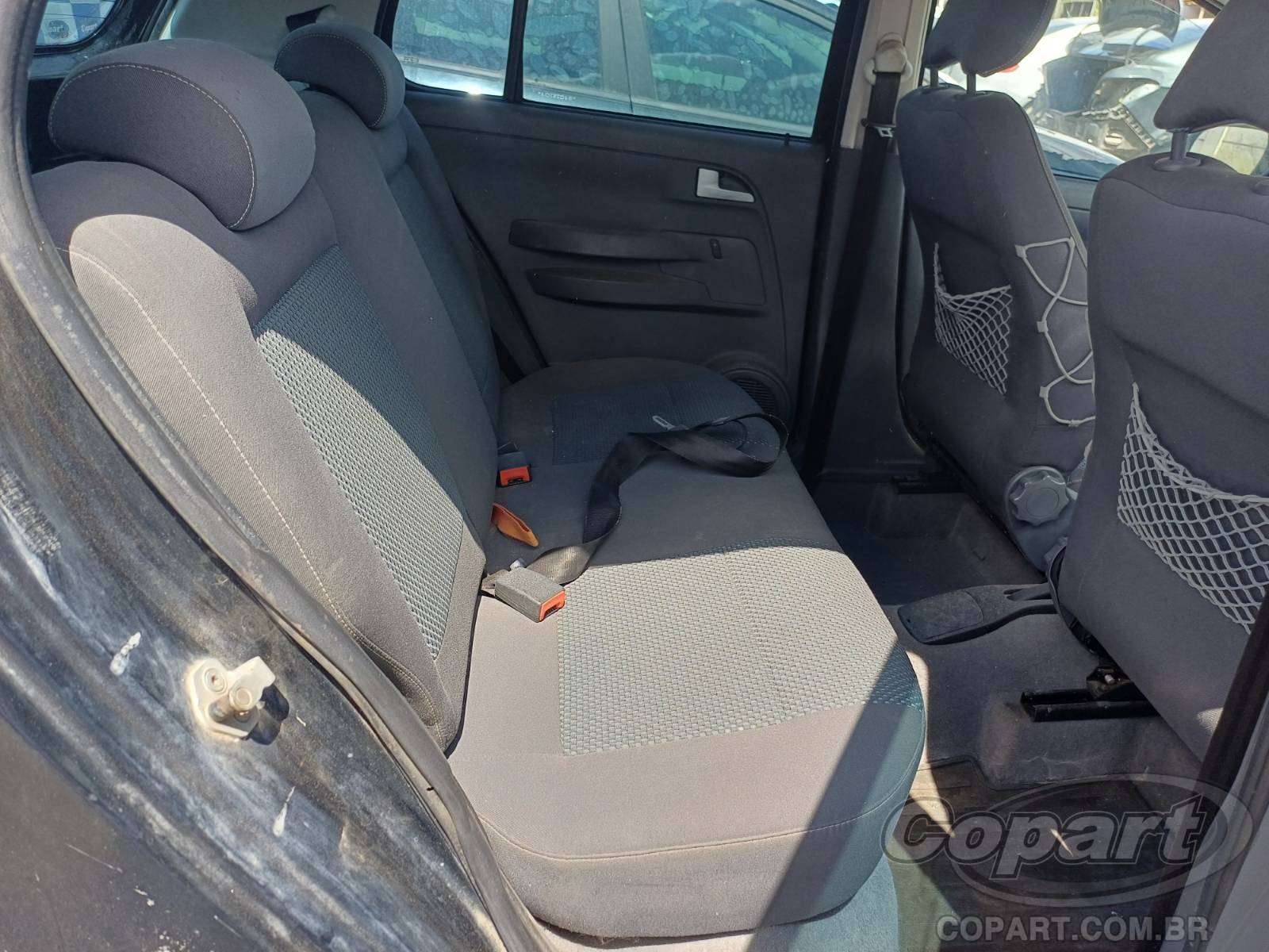 2008 VOLKSWAGEN FOX — foto 6 de 10
