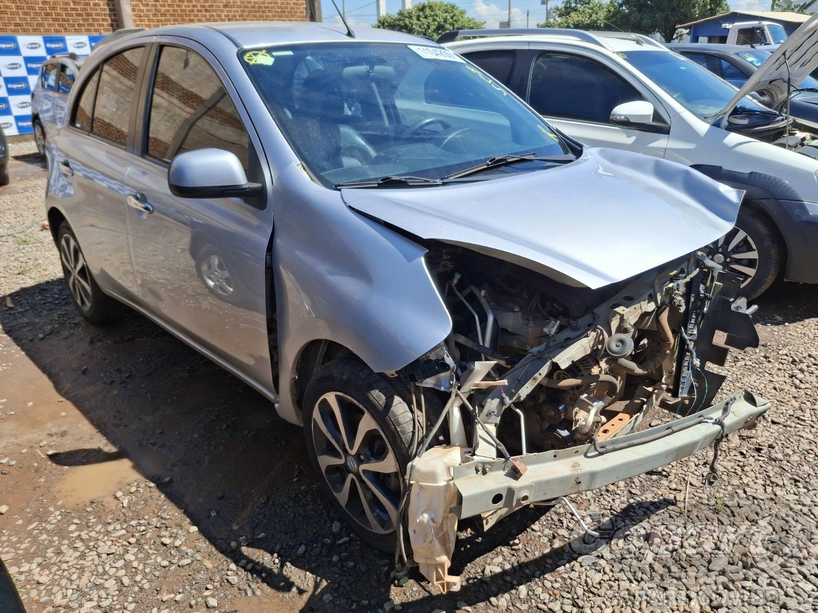 Veículo Nissan March Nissan March SL 1.6 16V 2015 2015 em leilão