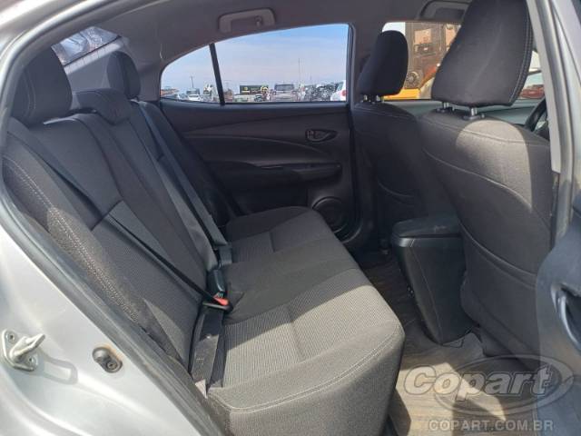 2024 TOYOTA YARIS SEDA 