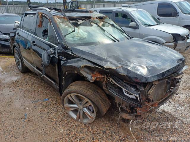 2021 VOLKSWAGEN TIGUAN 