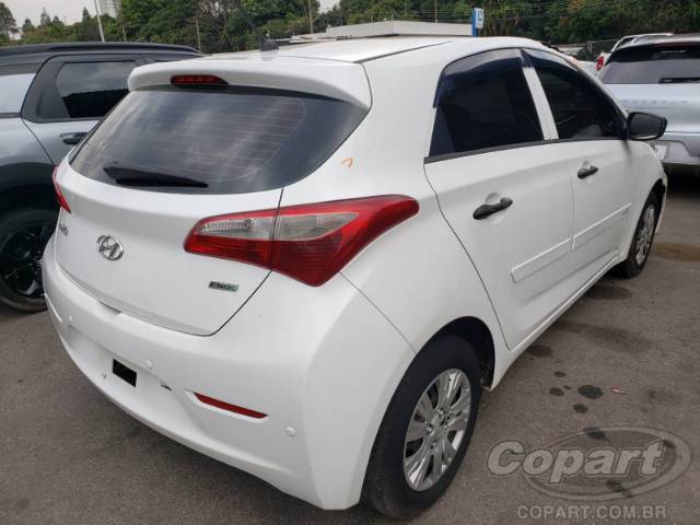 2015 HYUNDAI HB20 