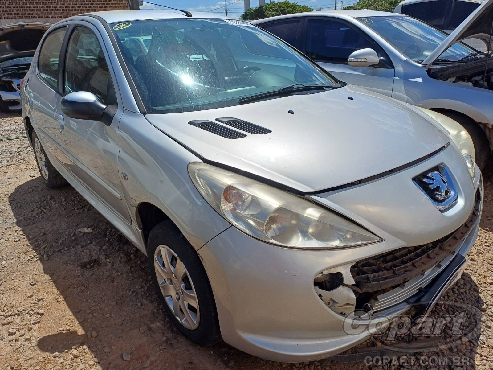Veículo Peugeot 207 Peugeot 207 XR 1.4 2011 Colisão Pequena Monta 2011 em leilão