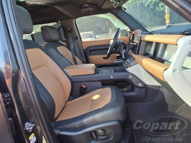 2024 LAND ROVER DEFENDER 110 