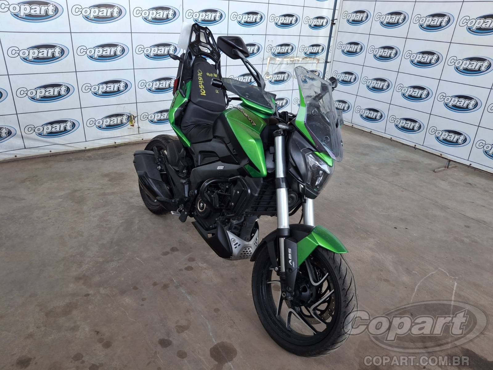 BAJAJ DOMINAR 2024