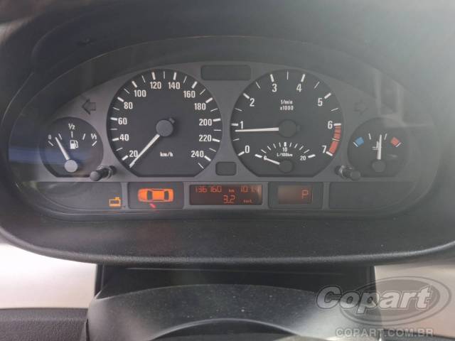 2002 BMW SERIE 3 