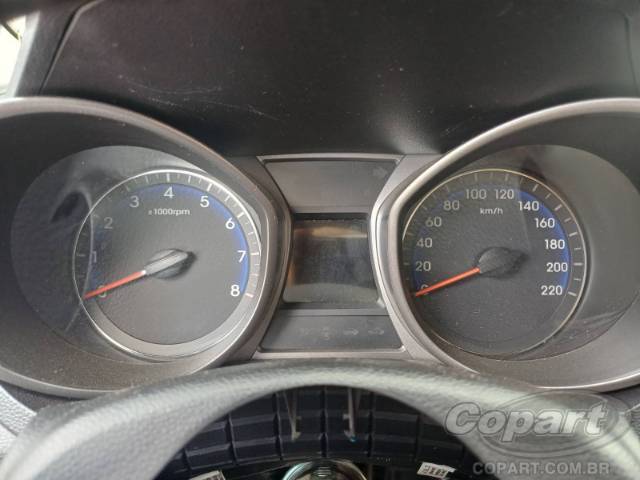 2015 HYUNDAI HB20S 