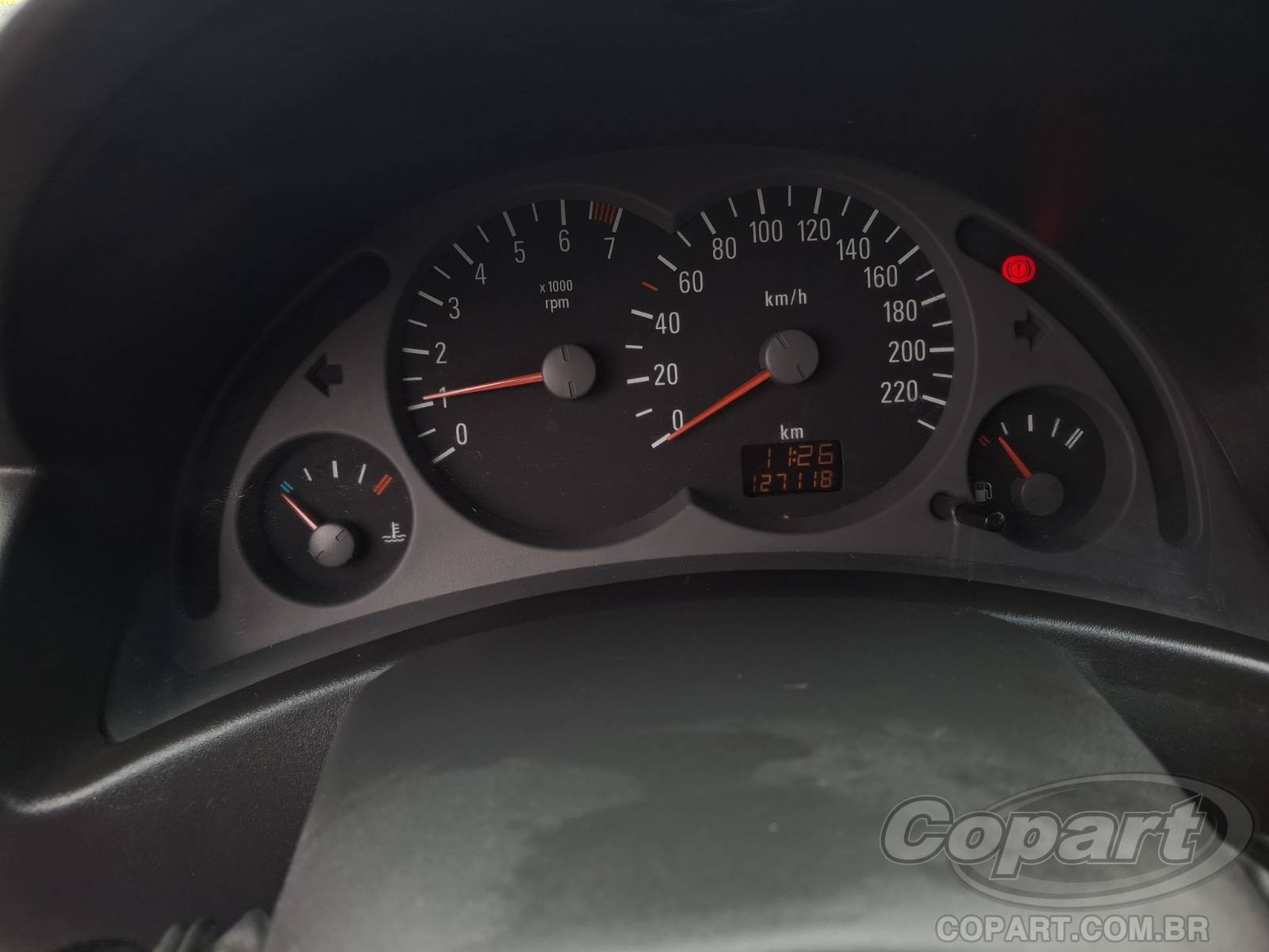 2005 CHEVROLET CORSA SEDAN — foto 8 de 10