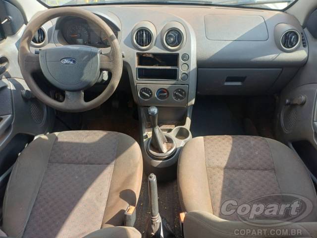 2005 FORD FIESTA 