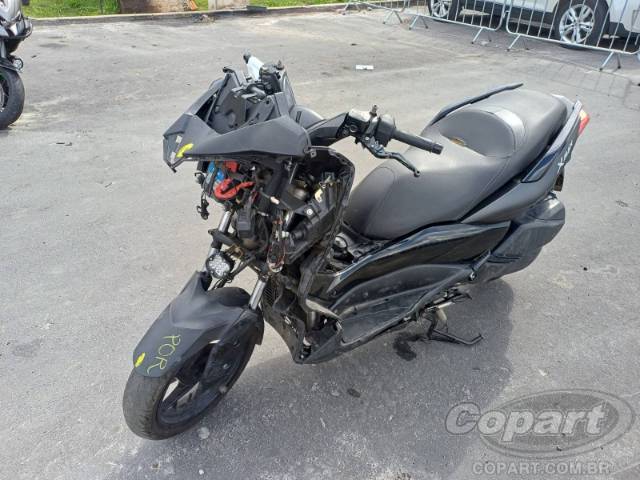 2022 YAMAHA XMAX 