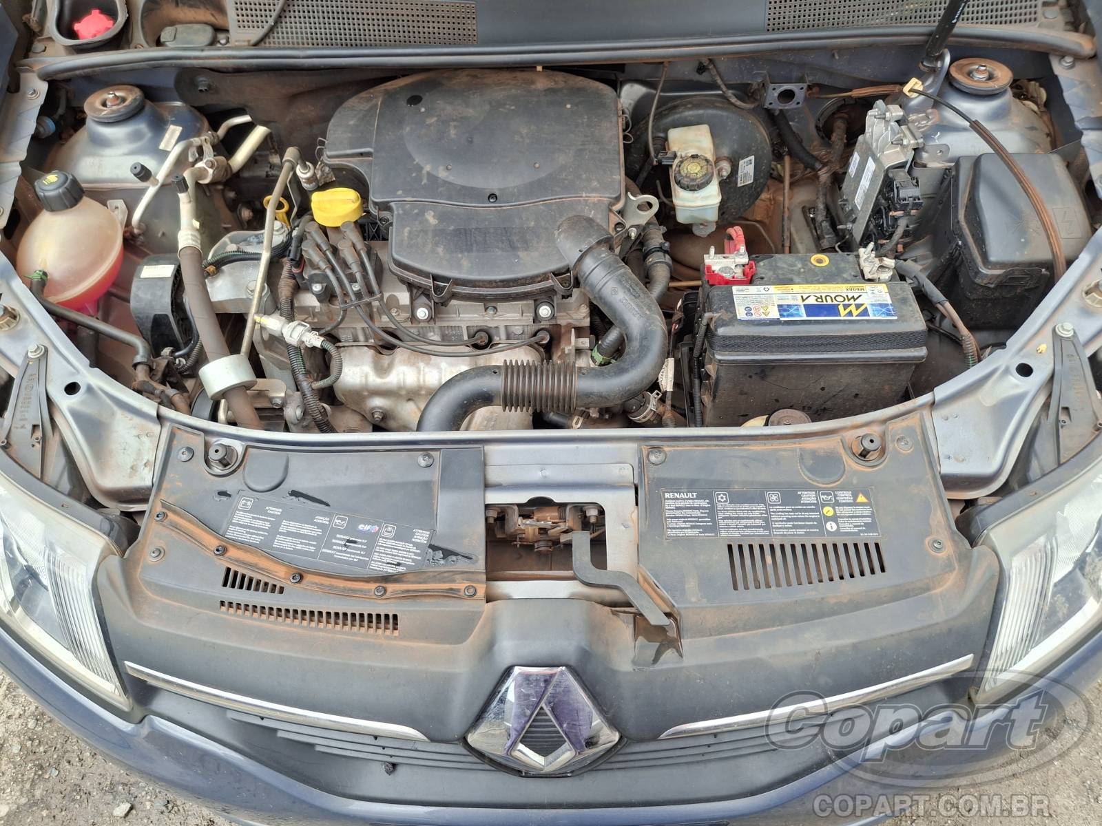 Foto 7 de 10: 2014 RENAULT LOGAN