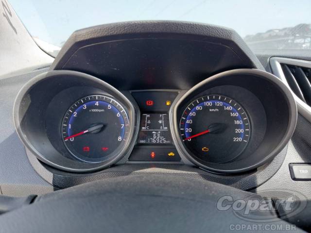 2015 HYUNDAI HB20 