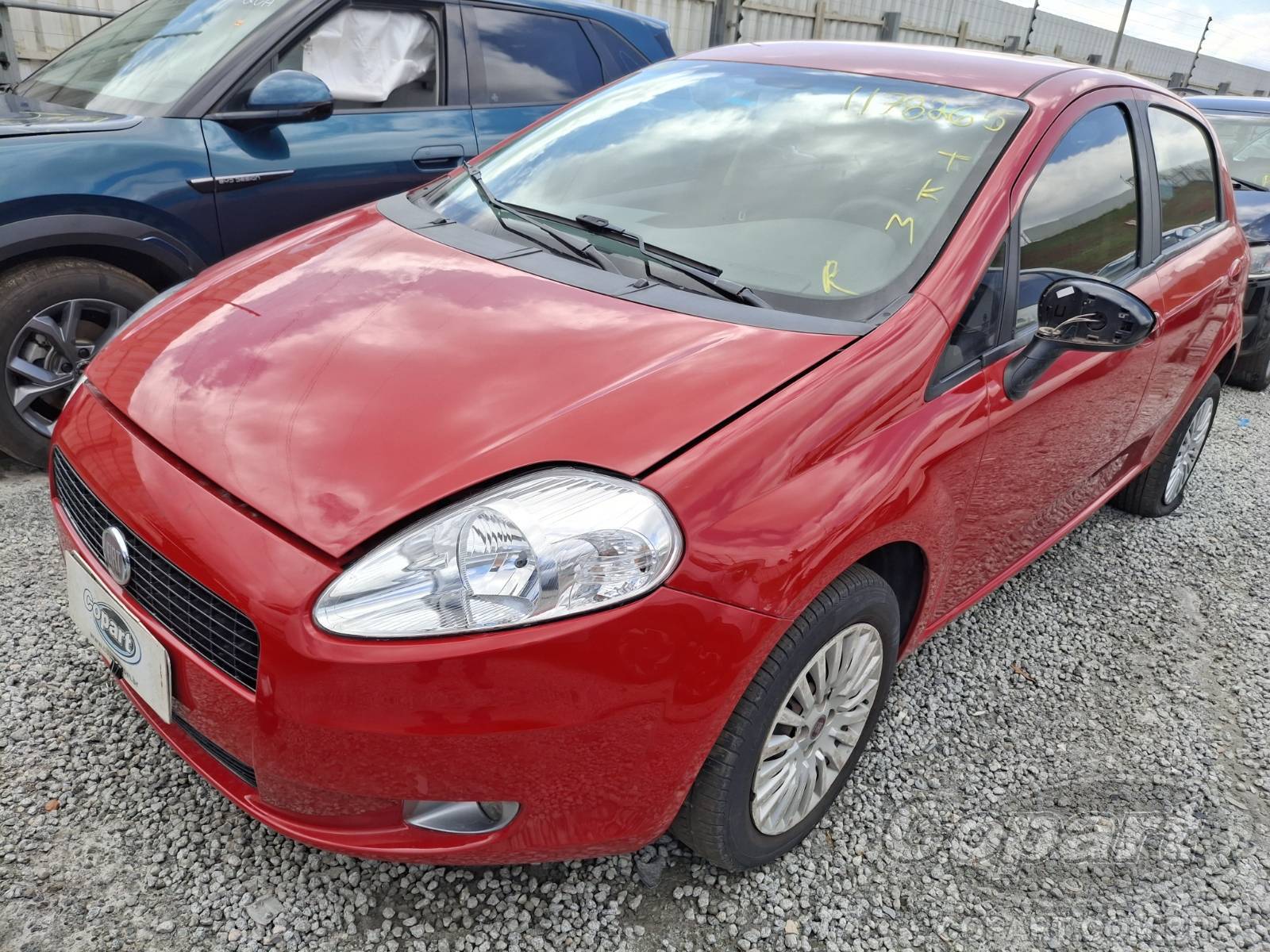 Foto 2: 2012 FIAT PUNTO