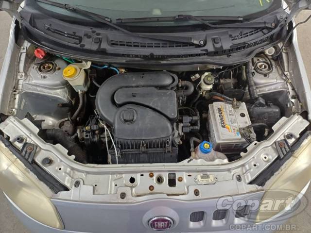 2015 FIAT UNO 