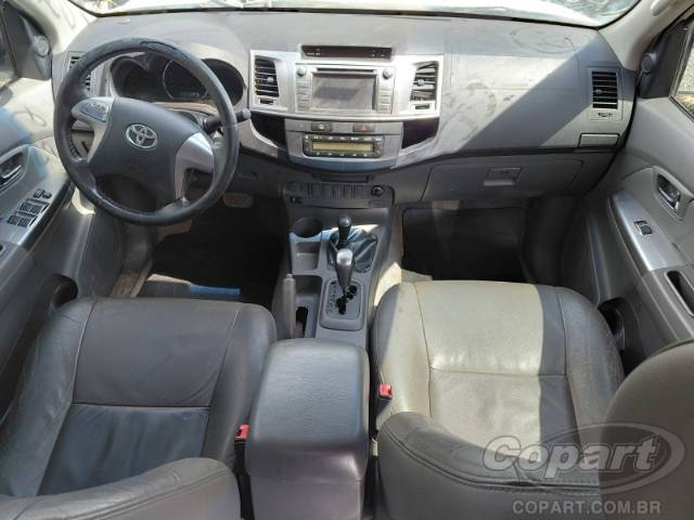 2015 TOYOTA HILUX CD 