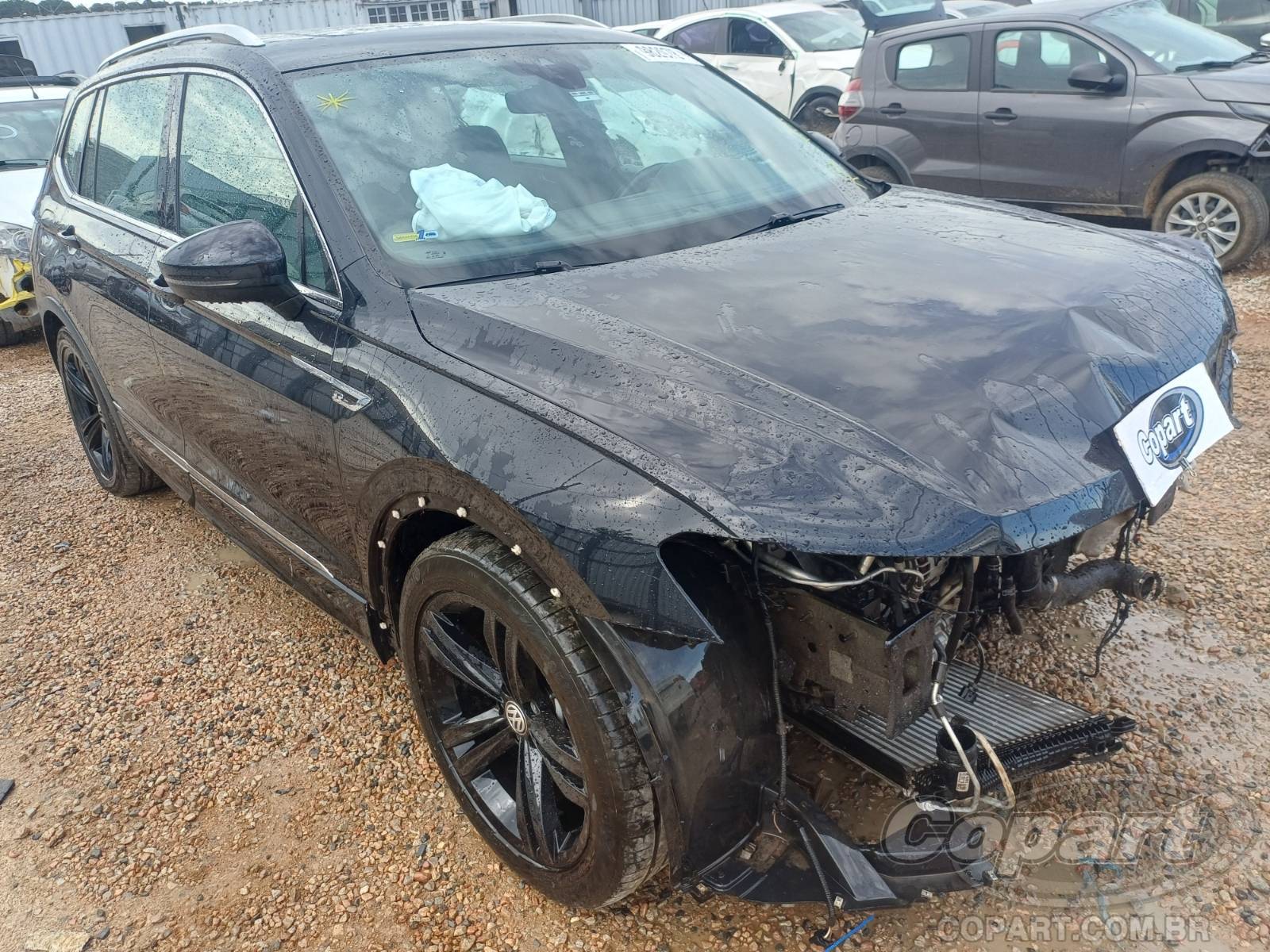 Veículo VW - VolksWagen Tiguan Volkswagen Tiguan AllSpace R-Line 2018 Médio Dano Frontal 2018 em leilão