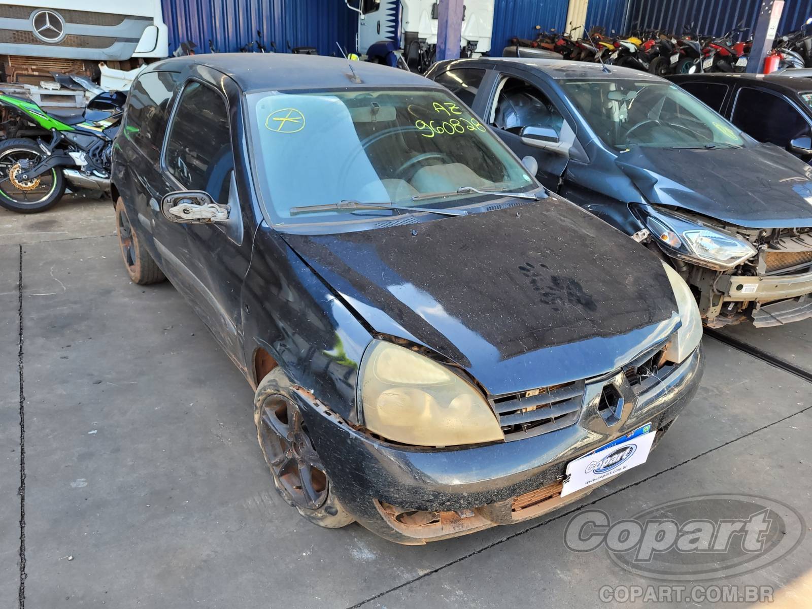 Veículo Renault Clio RENAULT CLIO 1.0 16V HI-FLEX 2011 2011 em leilão