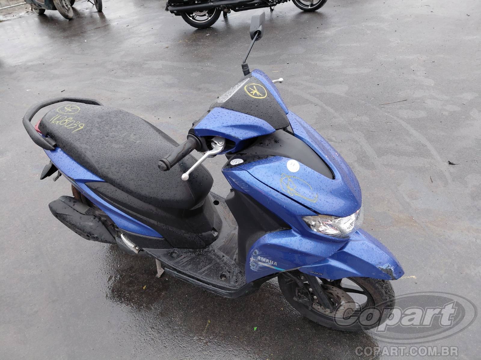 2025 YAMAHA FLUO