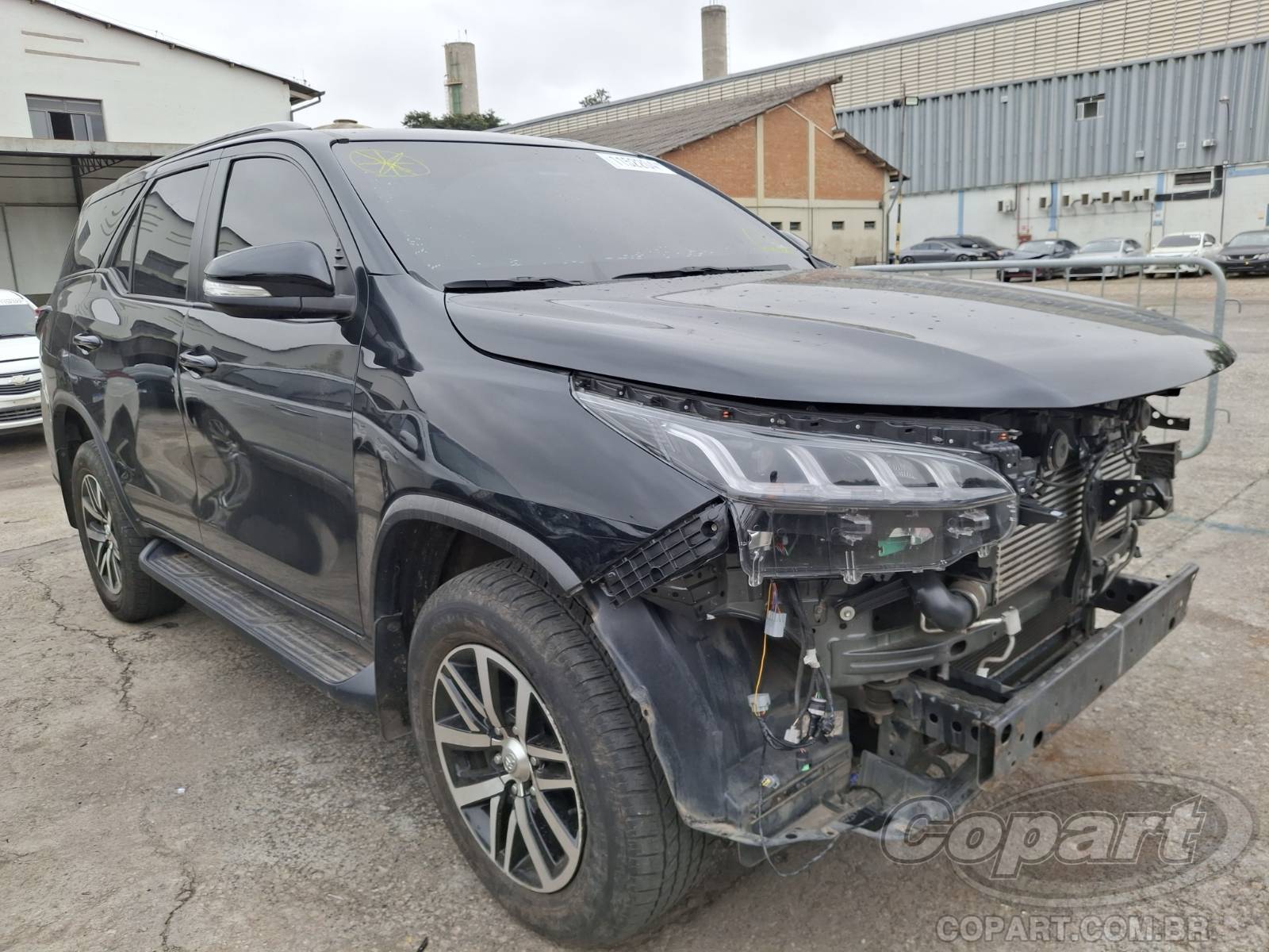 Veículo Toyota Hilux Toyota Hilux SW4 SRX 2.8 D-4D Turbo 2016 Cinza Premier 2016 em leilão