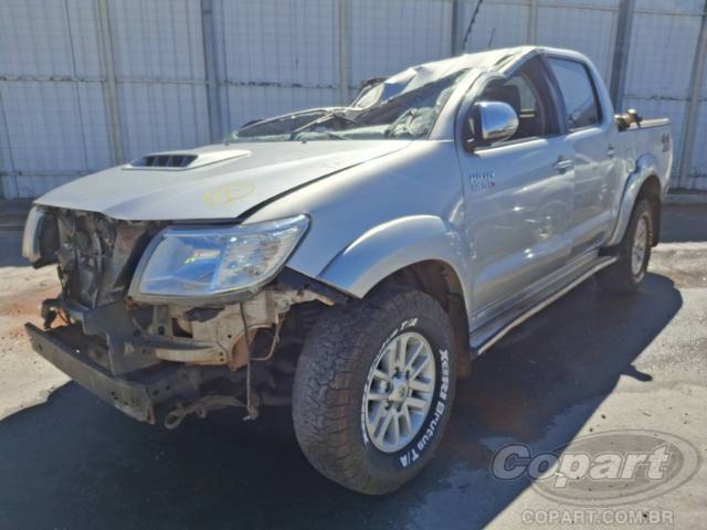 2013 TOYOTA HILUX CD 