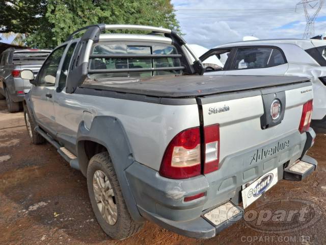 2011 FIAT STRADA 