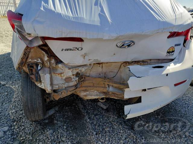 2015 HYUNDAI HB20 