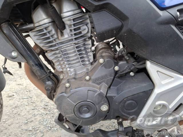2026 HONDA CB 300F 