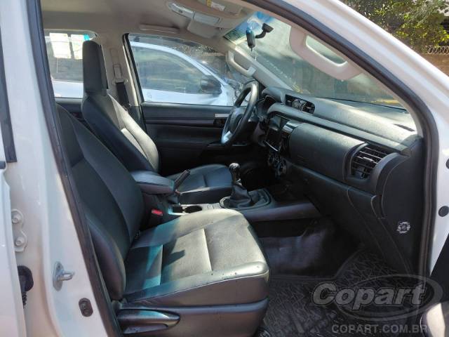 2024 TOYOTA HILUX CD 