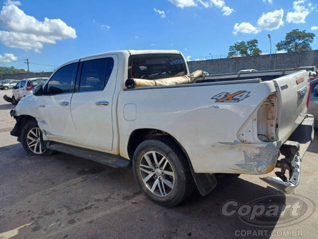 2017 TOYOTA HILUX CD 