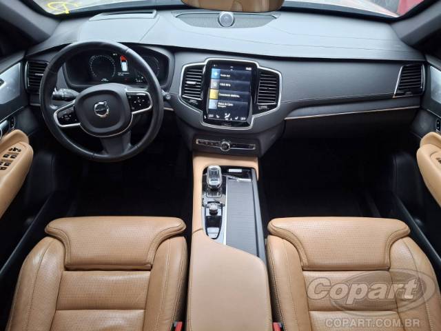 2022 VOLVO XC90 