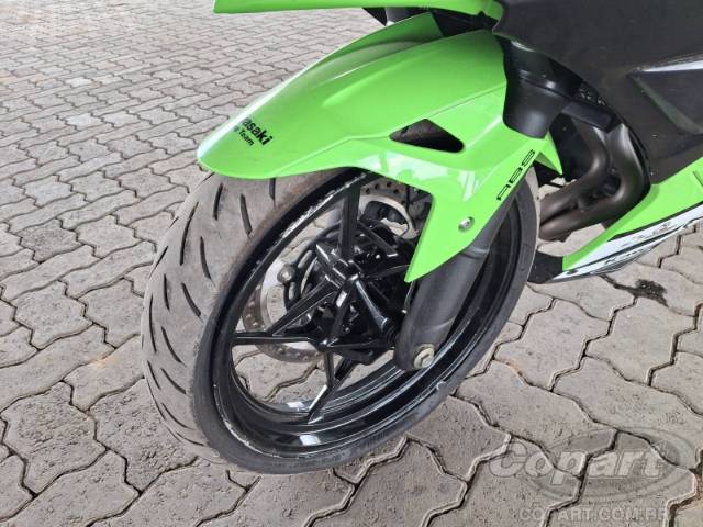 2025 KAWASAKI NINJA 500 