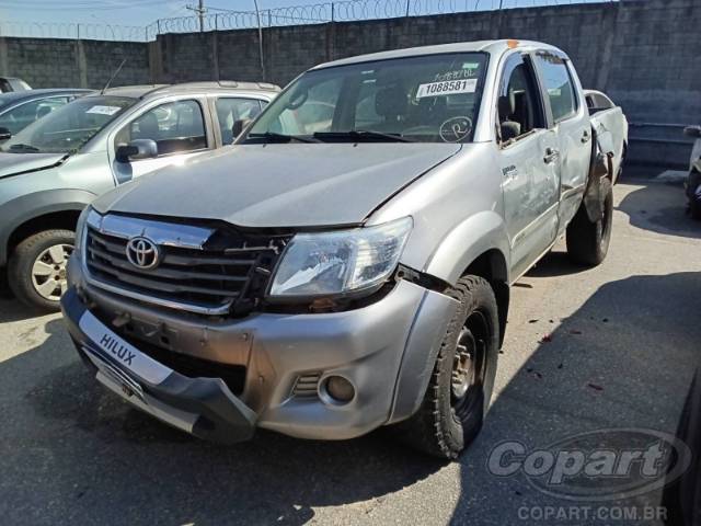 2015 TOYOTA HILUX CD 