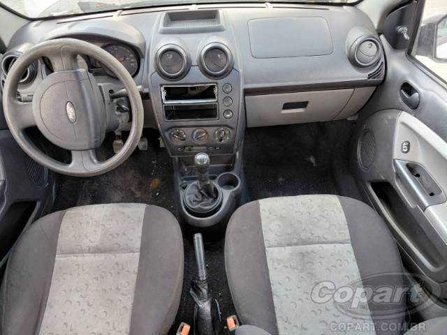 2009 FORD FIESTA 