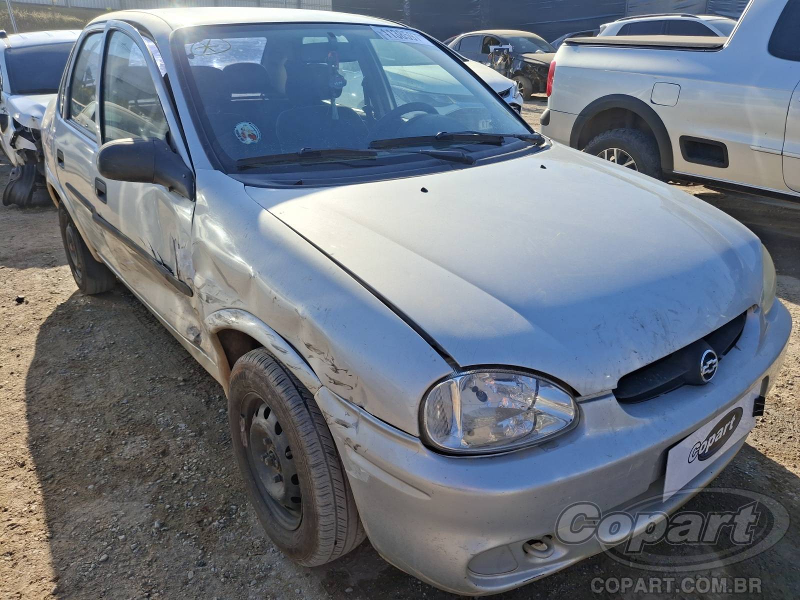 Chevrolet Corsa Sedan 2003 Colisão Média Monta