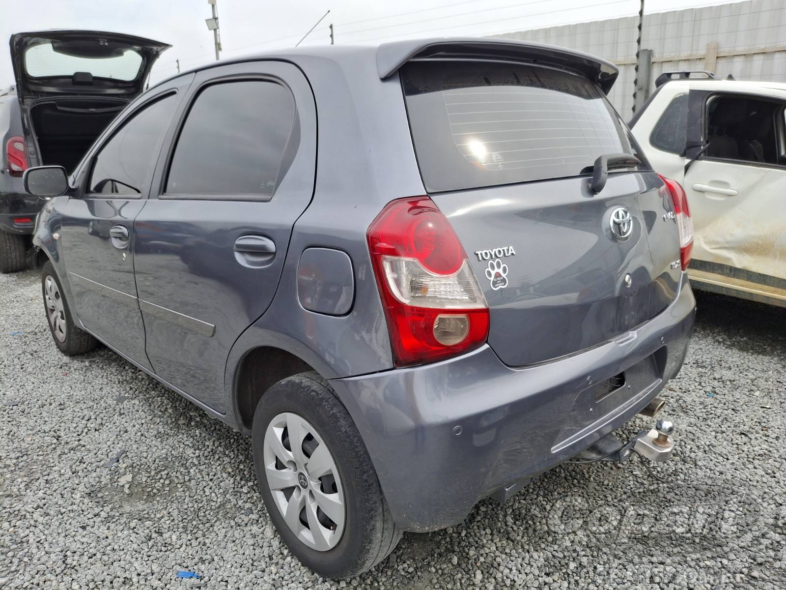 Foto 3: 2013 TOYOTA ETIOS