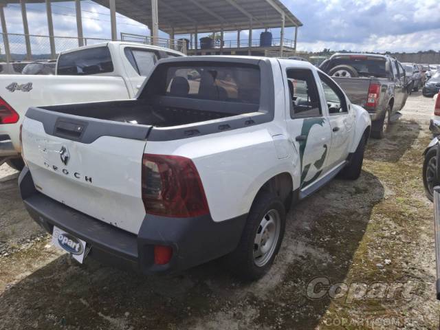 2022 RENAULT DUSTER OROCH 
