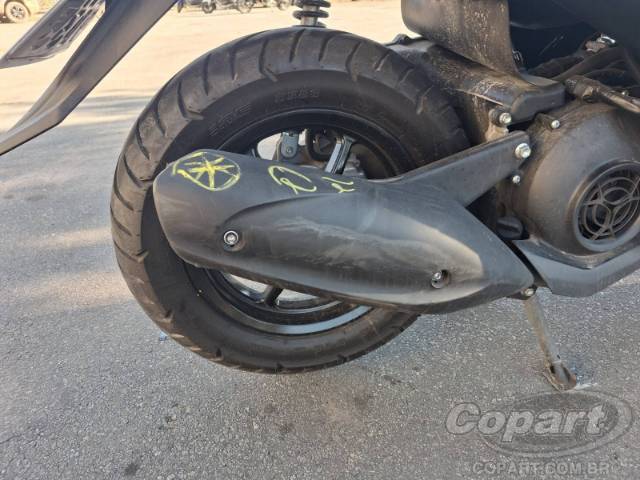 2025 YAMAHA FLUO 