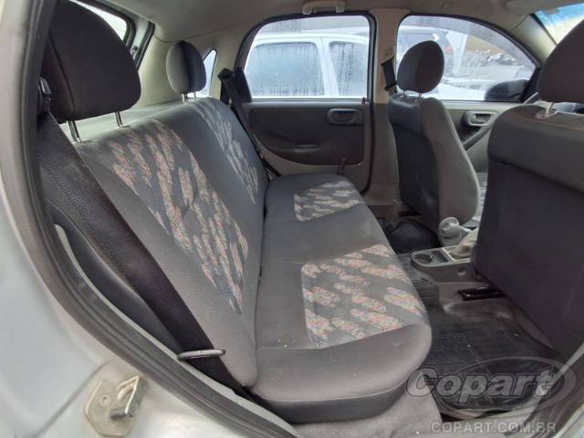 2004 CHEVROLET CORSA 