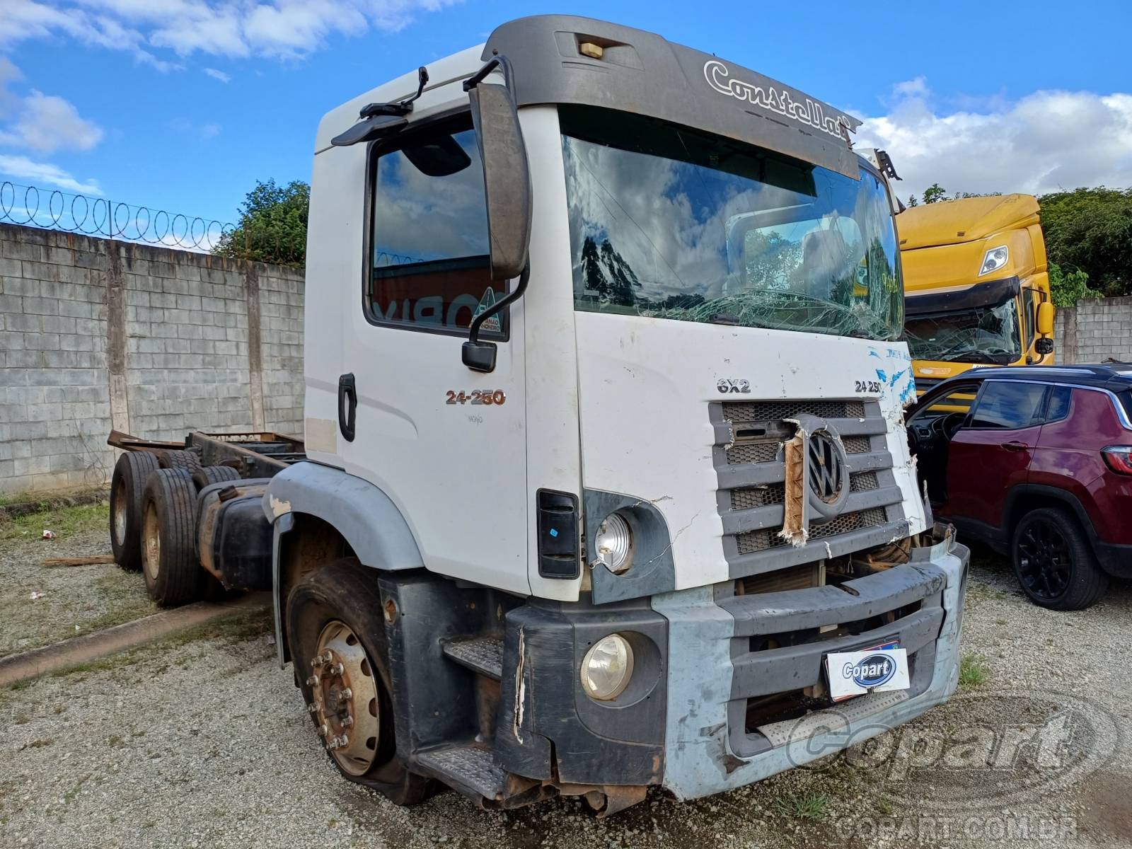 VOLKSWAGEN CONSTELLATION 2012 Conservado