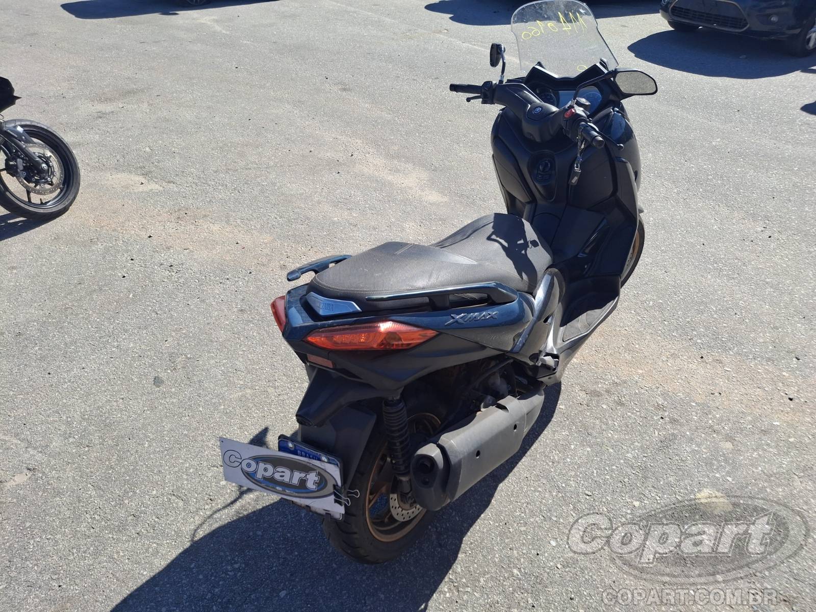 2024 YAMAHA XMAX — foto 4 de 10