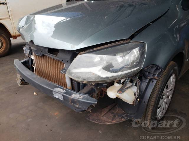 2011 VOLKSWAGEN SPACEFOX 