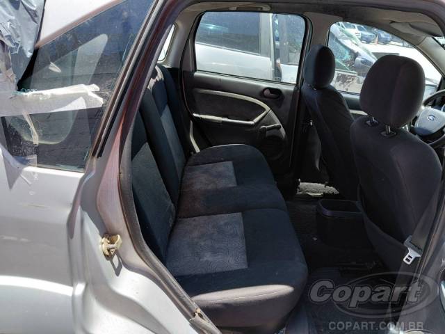 2010 FORD FIESTA SEDAN 