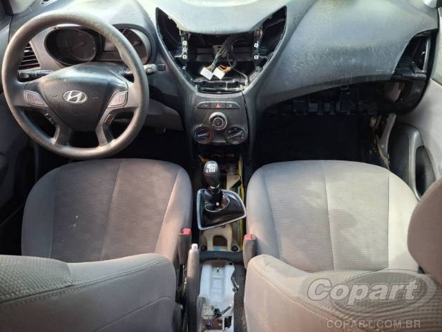 2016 HYUNDAI HB20S 