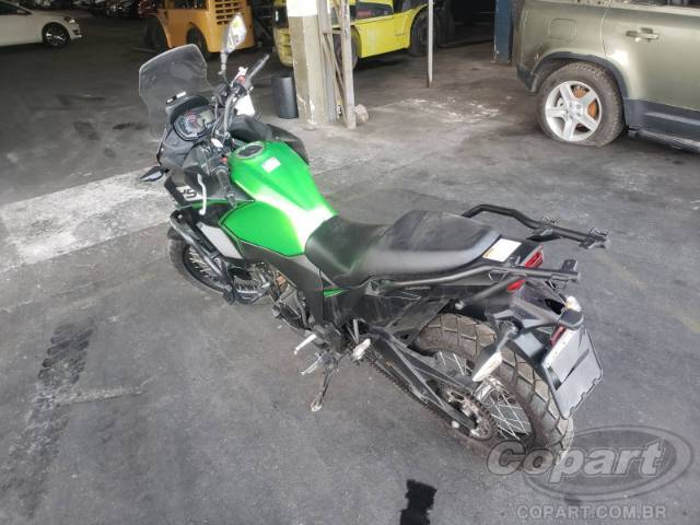 2025 KAWASAKI VERSYS-X 