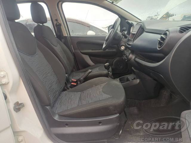 2020 FIAT UNO 