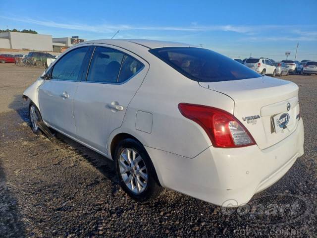 2018 NISSAN VERSA 