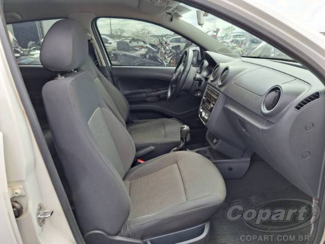 2013 VOLKSWAGEN GOL 